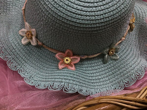 Ivy’s Straw Hat with Flower Band Assorted