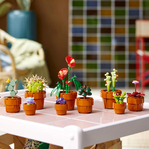 LEGO® ICONS 10329 Tiny Plants