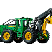 LEGO® TECHNIC™ 42157 John Deere 984L-II Skidder